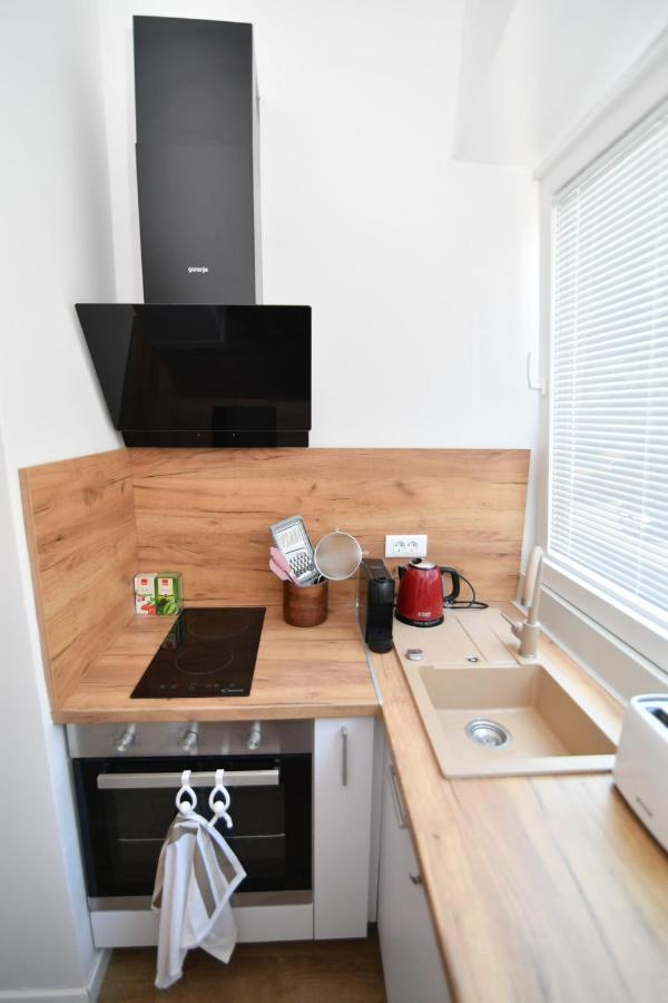 Nicole Apartment Рийека Екстериор снимка